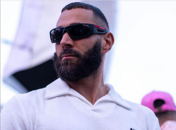 Les Lunettes Prada Linea Rossa Sport : L'Élégance Sportive Portée par Karim Benzema